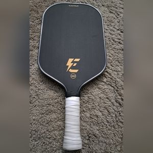 Electrum pickleball paddle